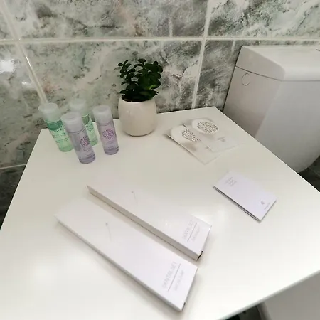 Lo Lo Apartment *