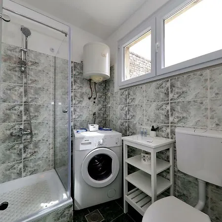Apartment Lo Lo